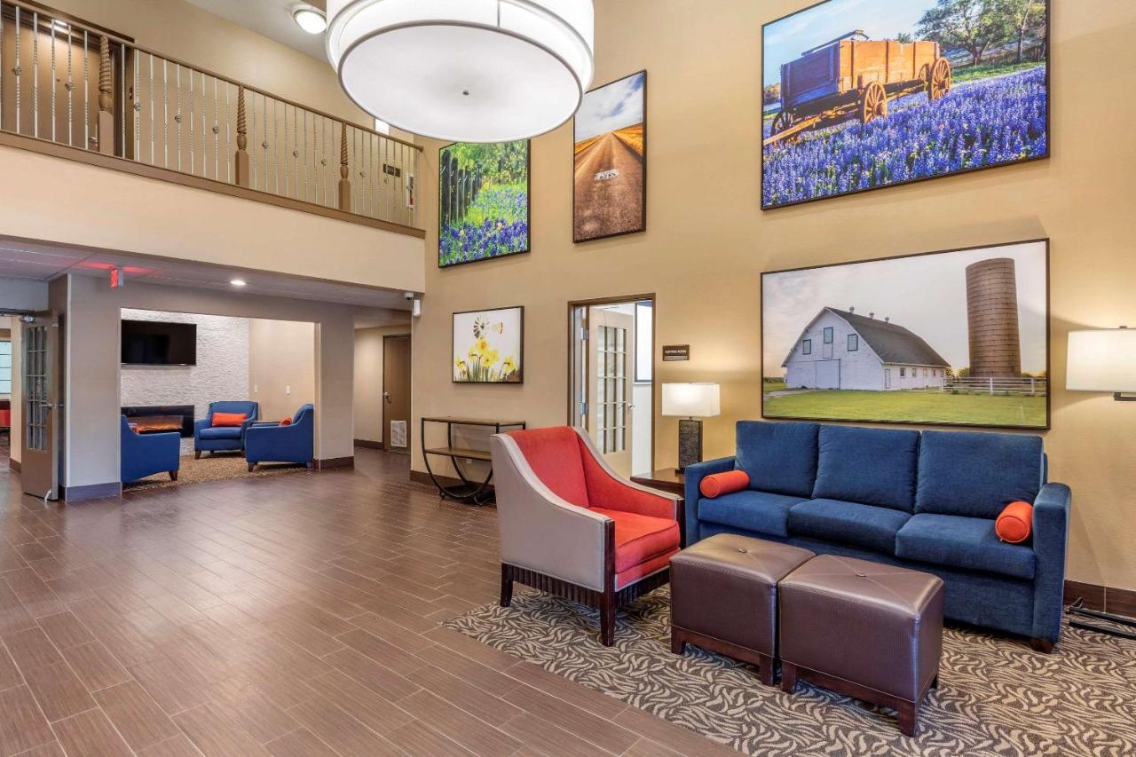 Comfort Suites Lufkin Exterior photo