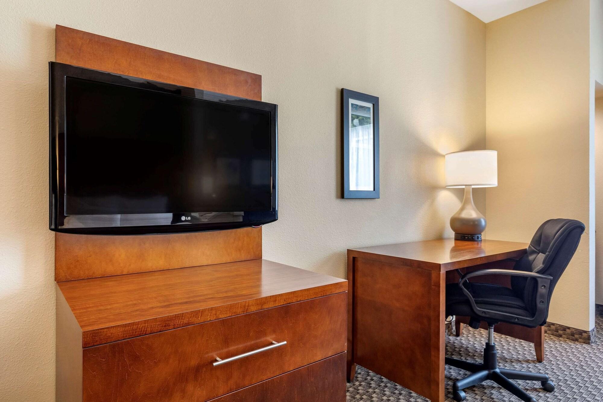 Comfort Suites Lufkin Exterior photo